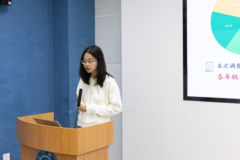 图6 提案人冯彤发言_resized.jpg