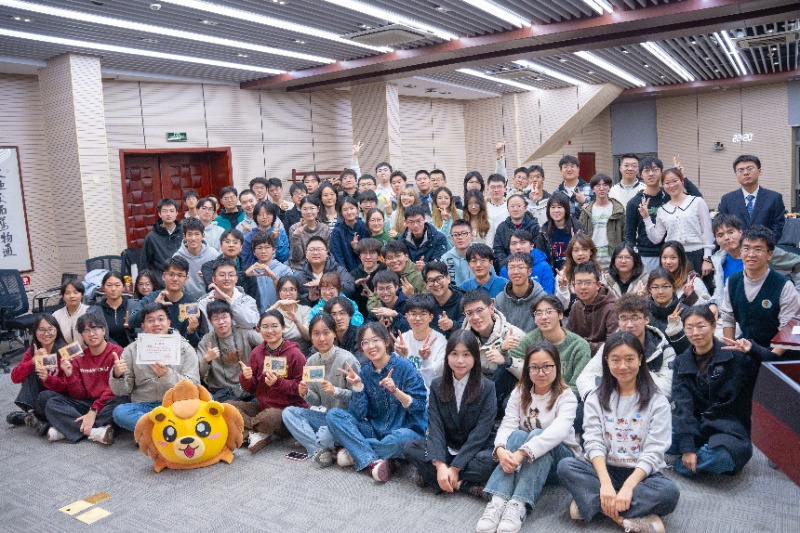 1764660425937607.jpg 图10 大合照_resized.jpg