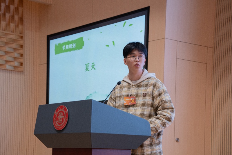 1773900515487907.jpg 图四:夏天介绍工作内容_resized.jpg